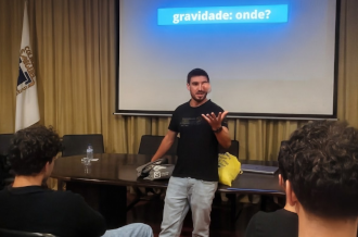 Antigo aluno regressa ao Colégio São Miguel para falar sobre “A Gravidade da Situação”